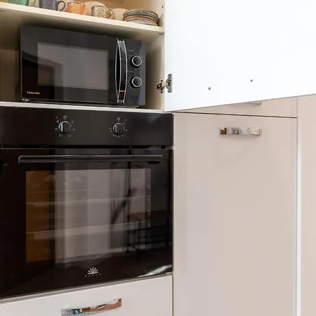 Casa Romana Vaticano-metro Rome