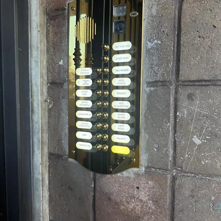 Casa Romana Vaticano-metro * Rome