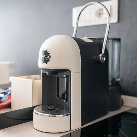 Casa Romana Vaticano-metro 아파트 로마