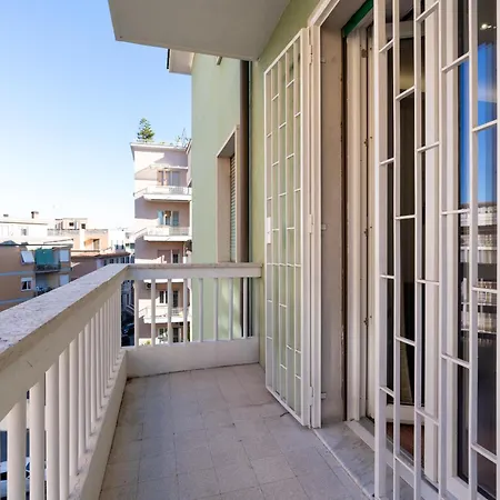 Casa Romana Vaticano-metro 아파트 로마